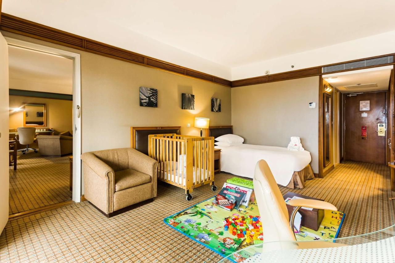 Hilton Yaounde Hotel Kültér fotó