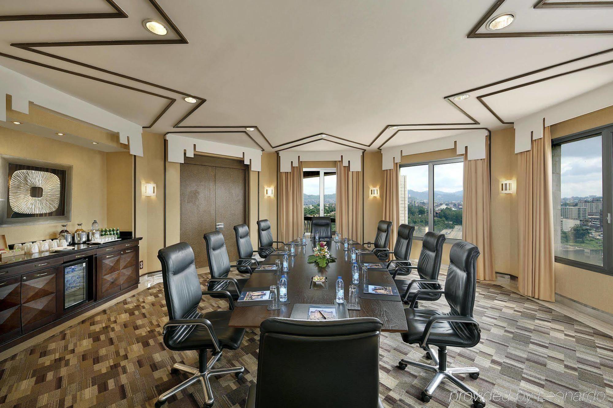 Hilton Yaounde Hotel Kültér fotó
